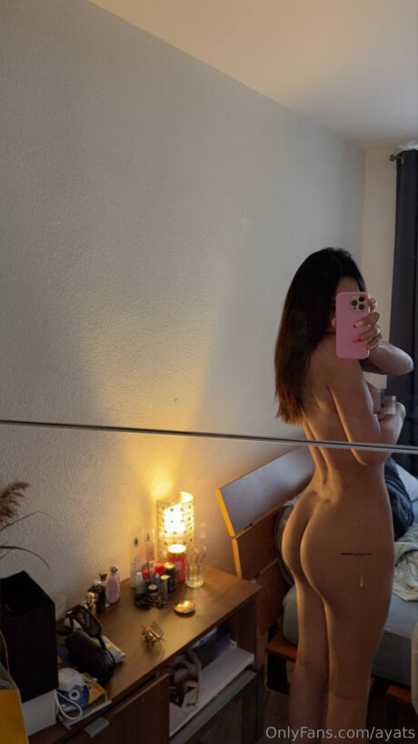 Ayats actrice adulte archive