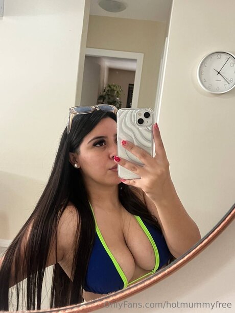 Hotmummyfree beau modèle photos