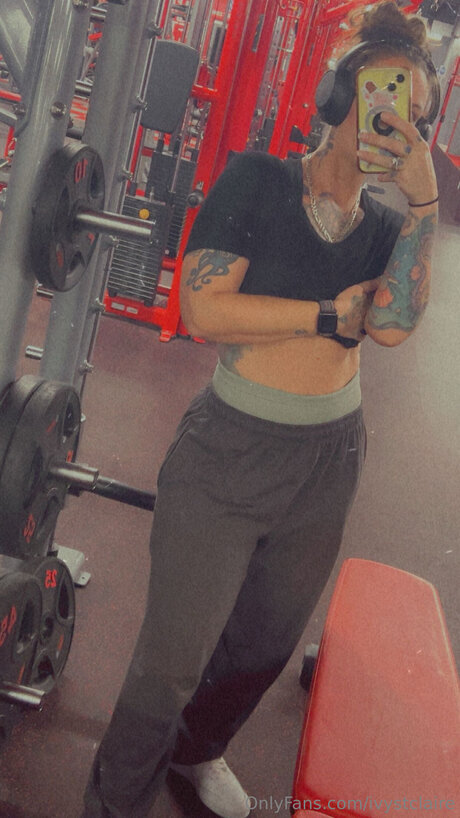 Ivystclaire modèle hd photo