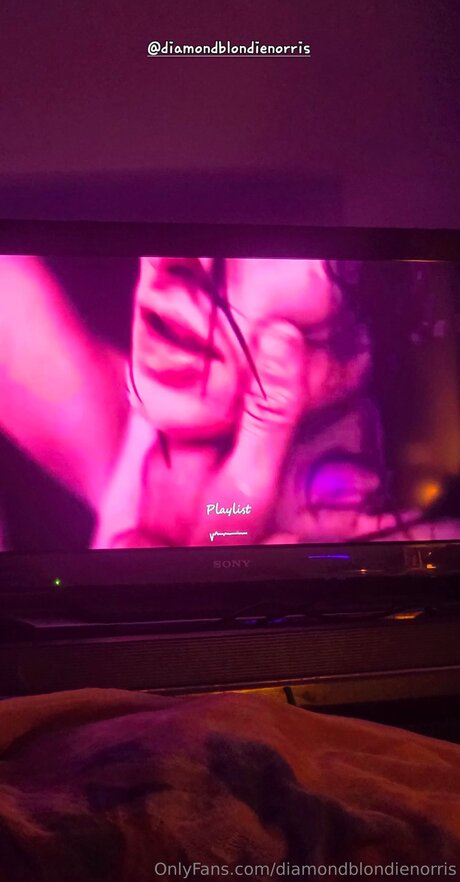 Diamondblondienorris étoile hd collection