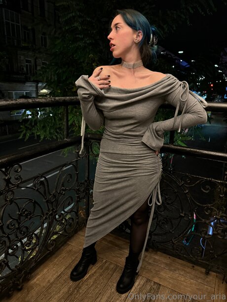 Your Aria modèles nus collection