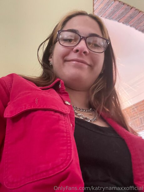 Katrynamaxxofficial étoile gratuite images