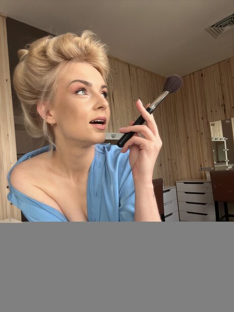 Dream Olivia Blair nus star du porno des photos