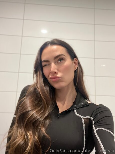 Isabella Moreau haut modèle images