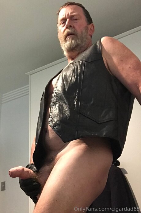 Cigardad65 modèle joli photo