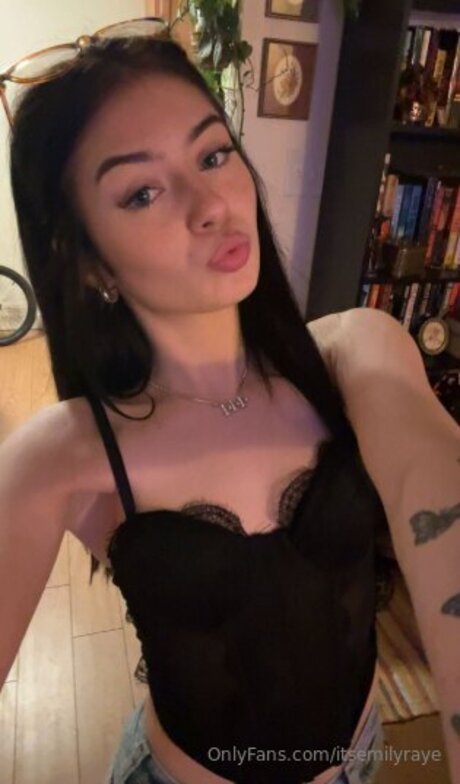 Itsemilyraye star du porno gratuit galerie