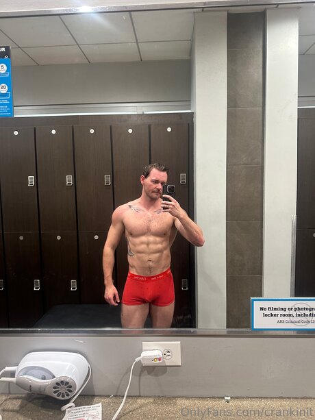 baise gay uniquementfans des nus sympas images