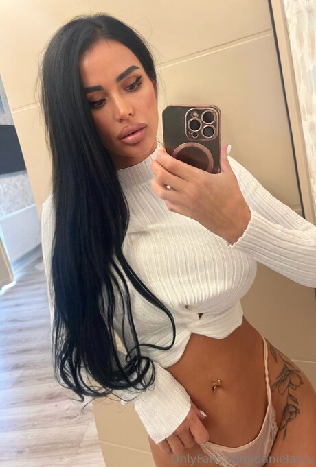 Danielacru étoile sexy archive