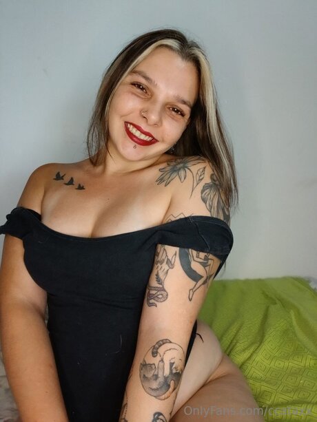 Ccataxx modèle sexy galerie