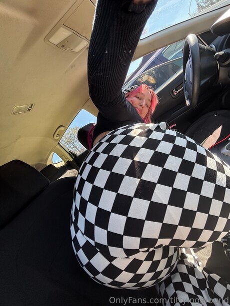 mamie gros seins onlyfans art haute définition photos