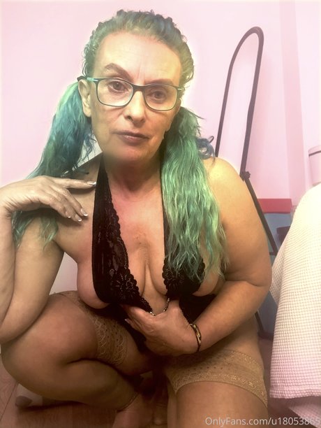 Sandra Maria Brook xxx étoile des photos