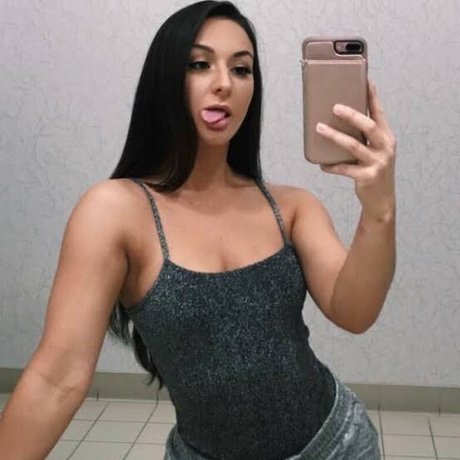 LAUREN TYLER modèle sympa galerie