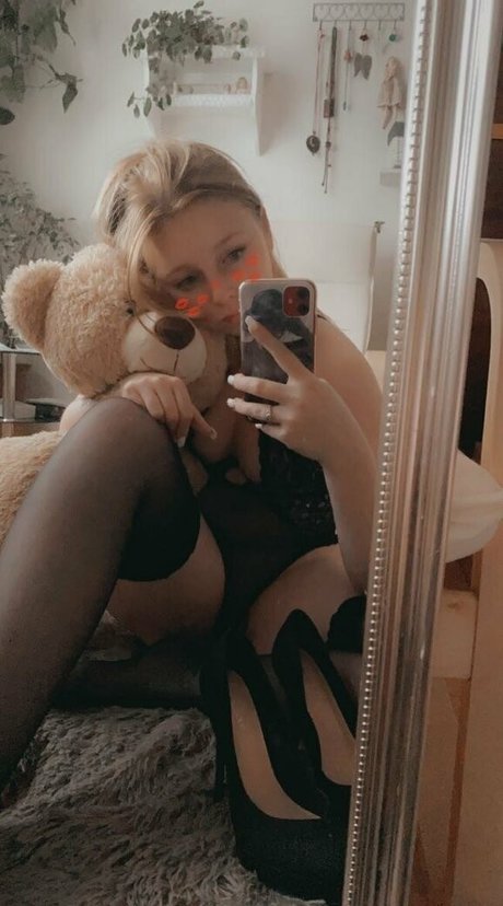 Innocentangelinavip modèle gratuit img