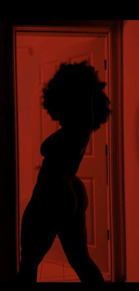 Kitara Kiyoshi actrice de grande qualité image