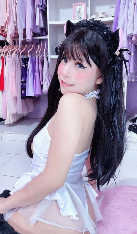 Fluffylissa star du porno chaud des photos