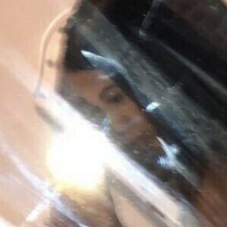 Chloe Kerton modèle adulte img