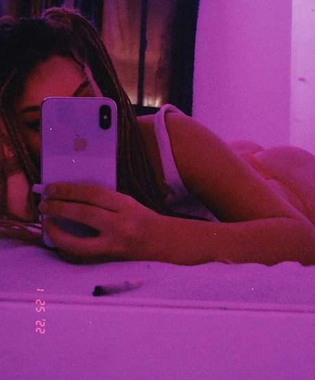 Lourdesazu art modèle images