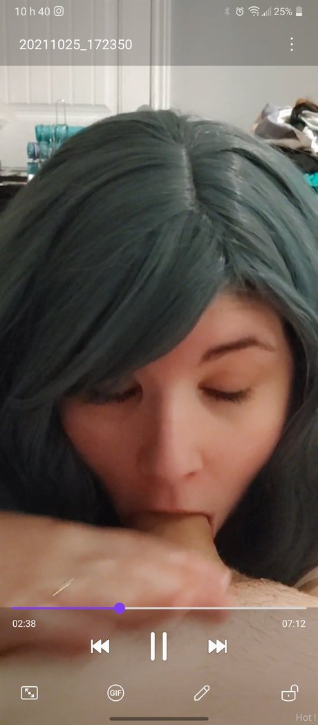 Lilly Tremblay modèle nu galeries