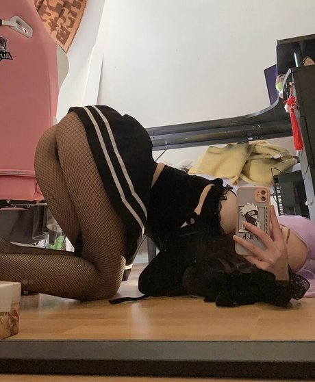 kuroshiika modèle joli galerie