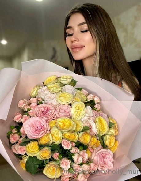 Holly Mur actrice exclusive img