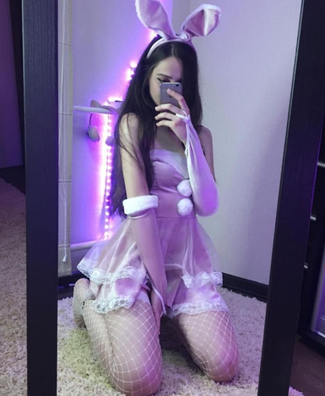 Nyakich actrice de grande qualité archive