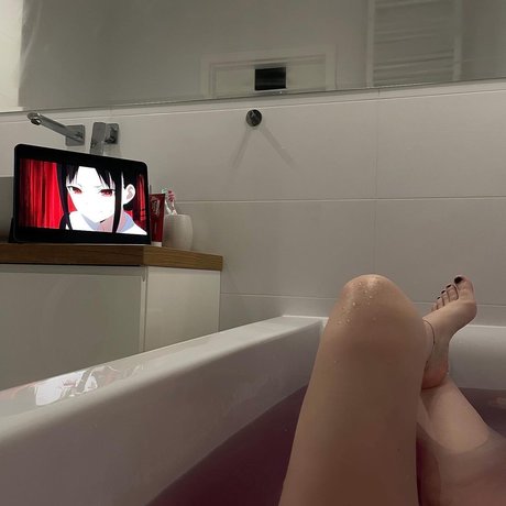 Nyakich modèle magnifique galeries