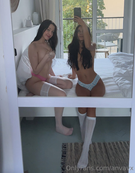 Ana Vavx actrice nue galeries