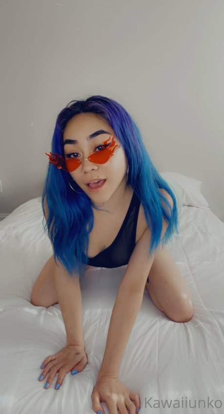 blonde transexuelle onlyfans haut de gamme photo