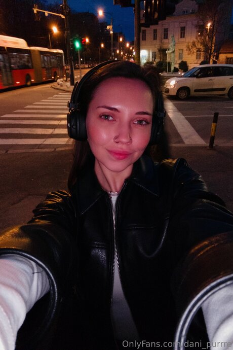 Dani Purrre modèle nu photos