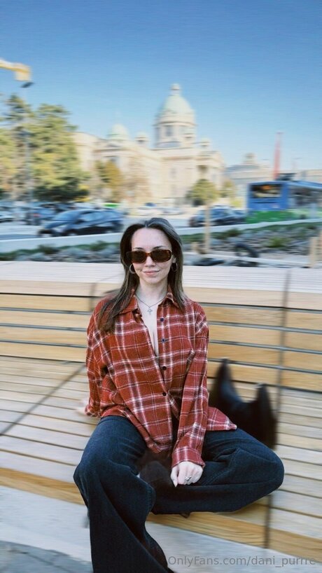 Dani Purrre modèle sexy img