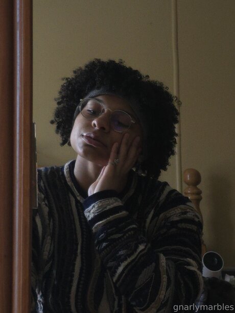 Gnarlymarbles actrice érotique des photos