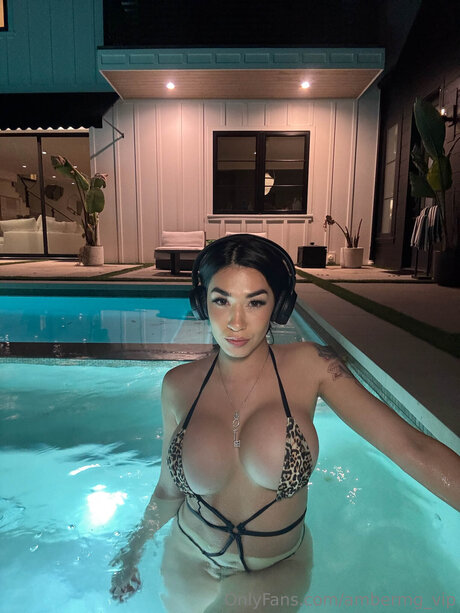 Ambermg Vip actrice xxx galerie