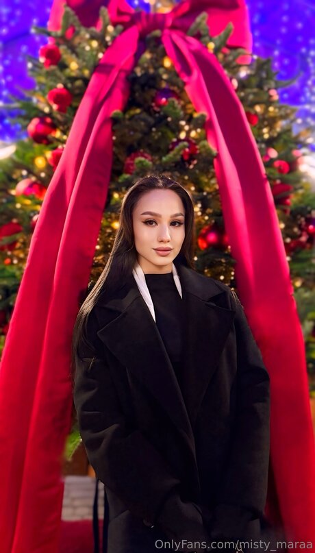 Misty Maraa jolie actrice des photos