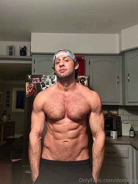 Domking star du porno de haute qualité image