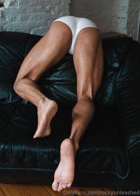 Rockyunleashed actrice sexy photo