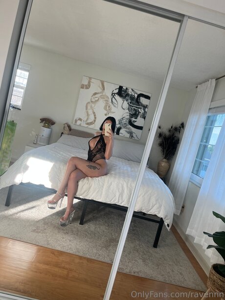 Ravennn belle star du porno img