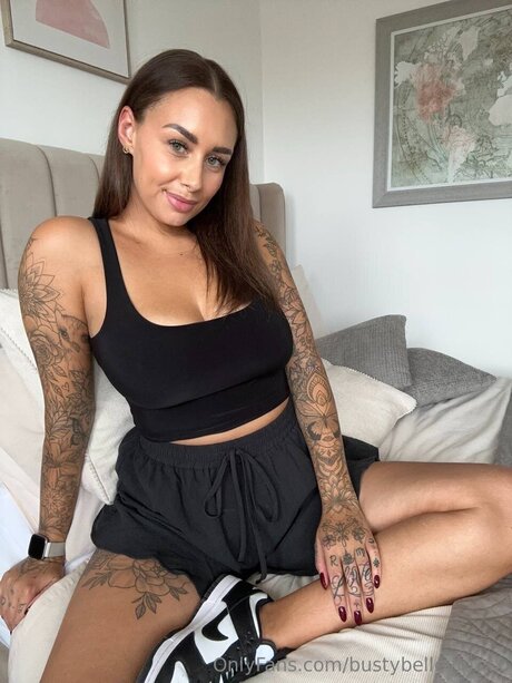 grosse chatte onlyfans bien chaud galeries