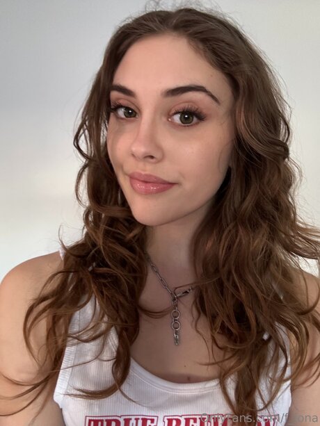 F Iona top star images