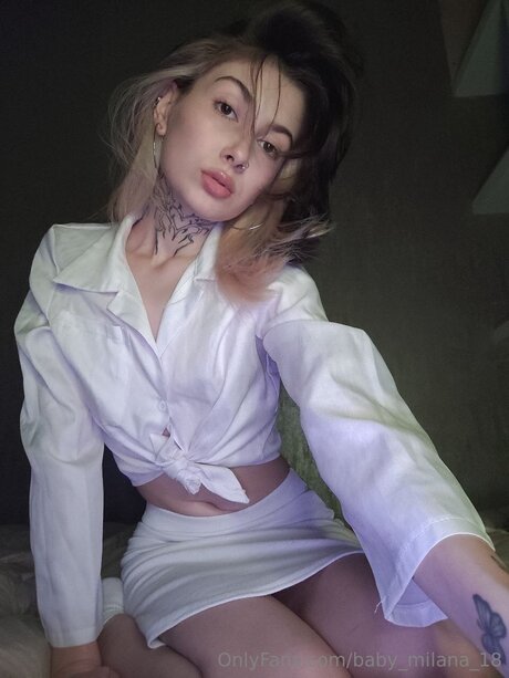 Baby Milana 18 art de star du porno img