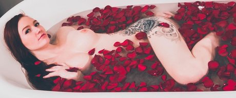 Qira Rose actrice de nus img