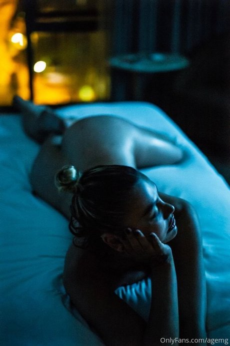 Agemg Ecem star du porno gratuit archive