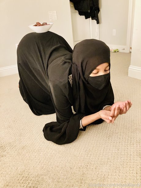 Hijabi Bambi meilleure star du porno images