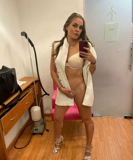 Virginia Ramirez art modèle des photos