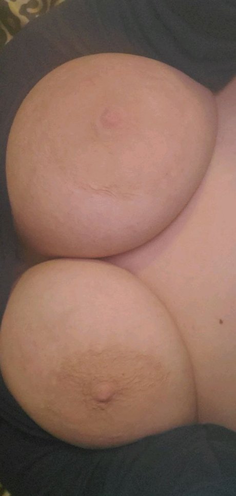 BigOTittys actrice nue galeries