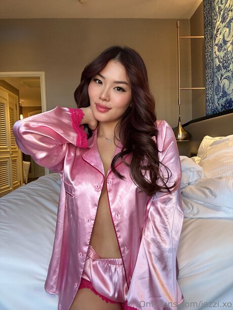 Jezzi Xo sexe star du porno image