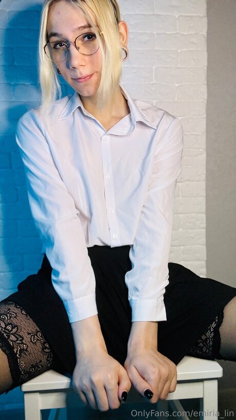 Tsgirl Emiria actrice de sexe collection