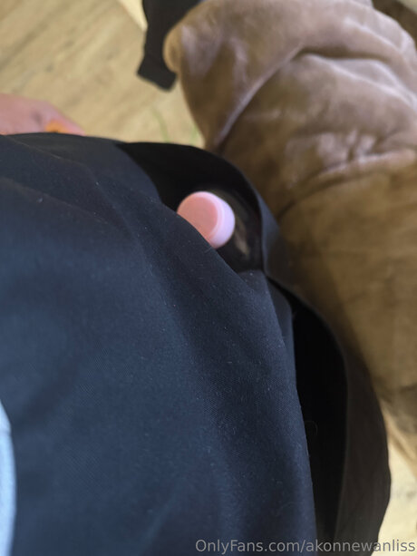 Akonnewanliss star du sexe galeries