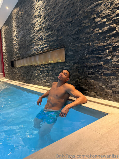 Akonnewanliss star du porno parfaite img