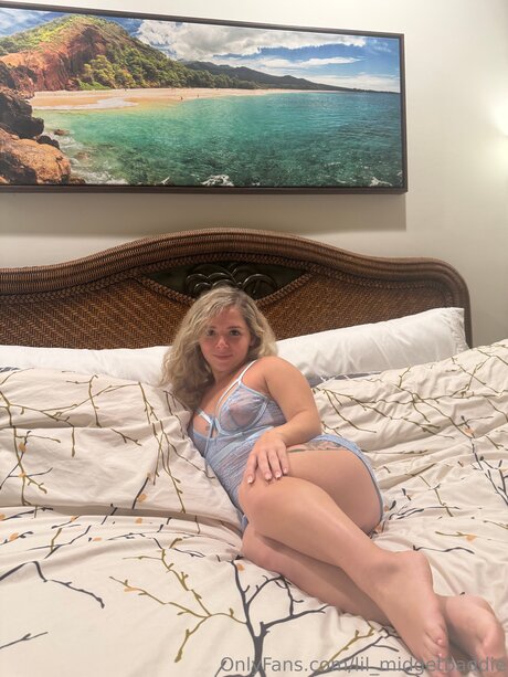 Lil Midgetbaddie top star galerie