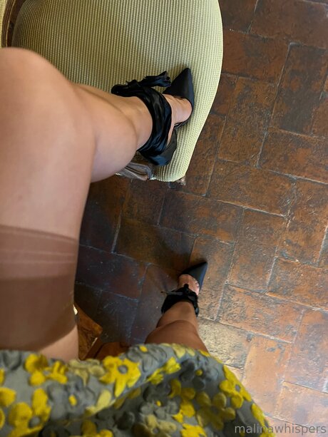 Malinawhispers jolie actrice galerie